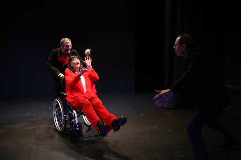 Colette Louvois Votre Maman